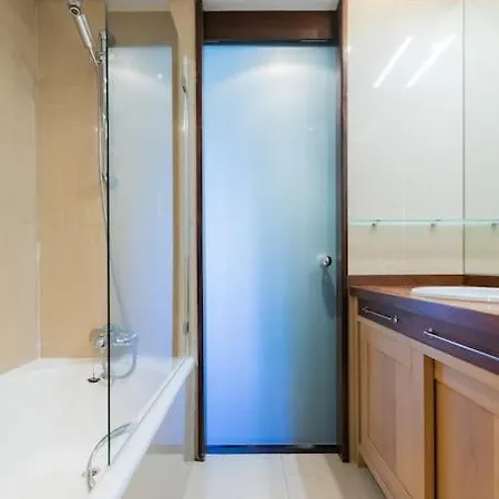 Frente Al Parque, En El Centro アパート *